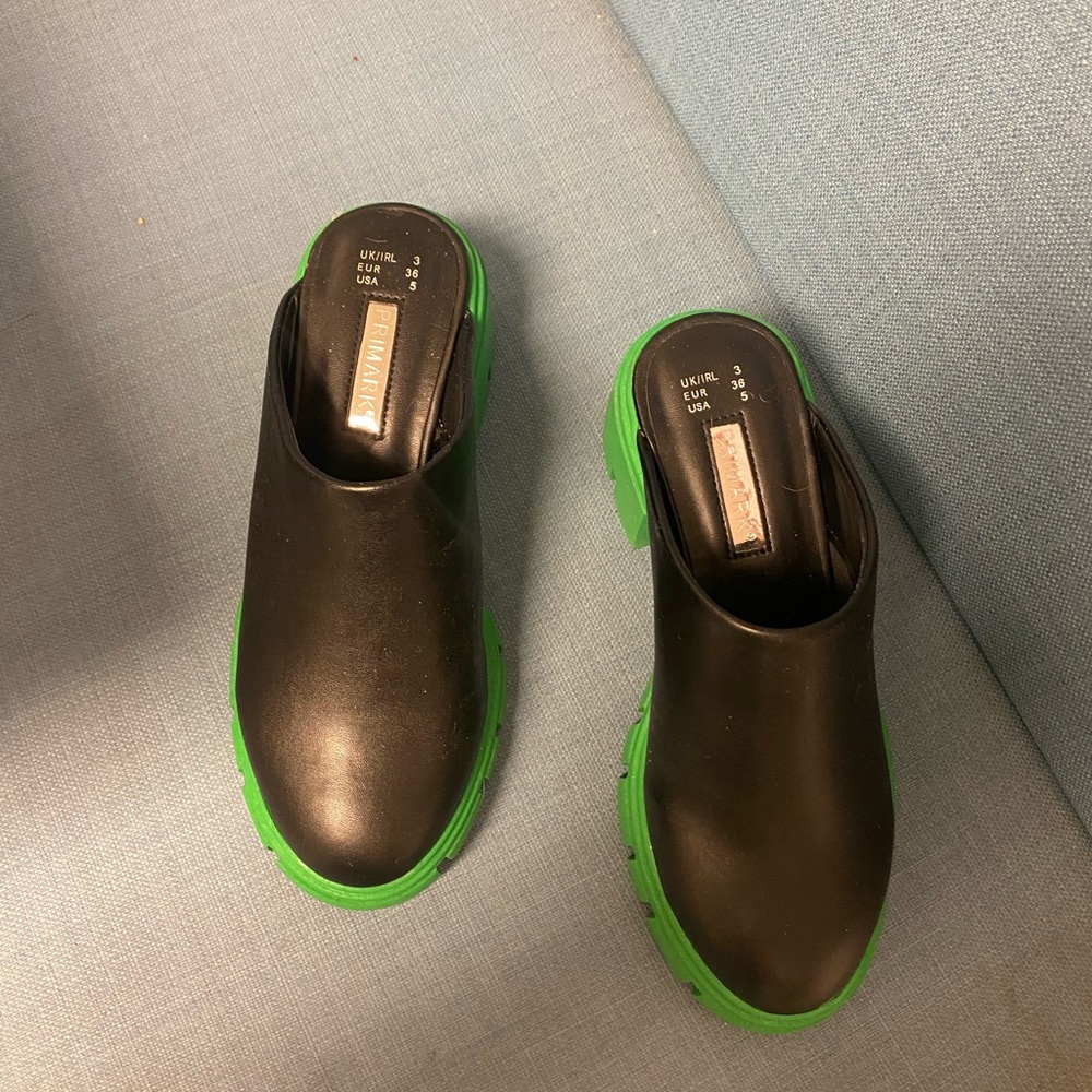 Shoes - Picture 2 of 2